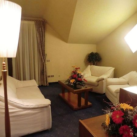 Hotel Bellavista モンテベッルーナ エクステリア 写真