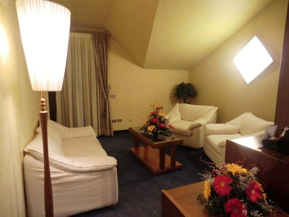 Hotel Bellavista モンテベッルーナ エクステリア 写真