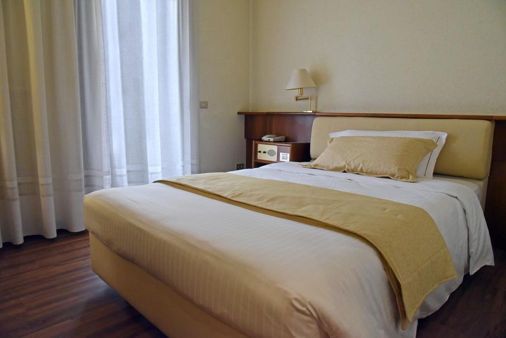 Hotel Bellavista モンテベッルーナ エクステリア 写真